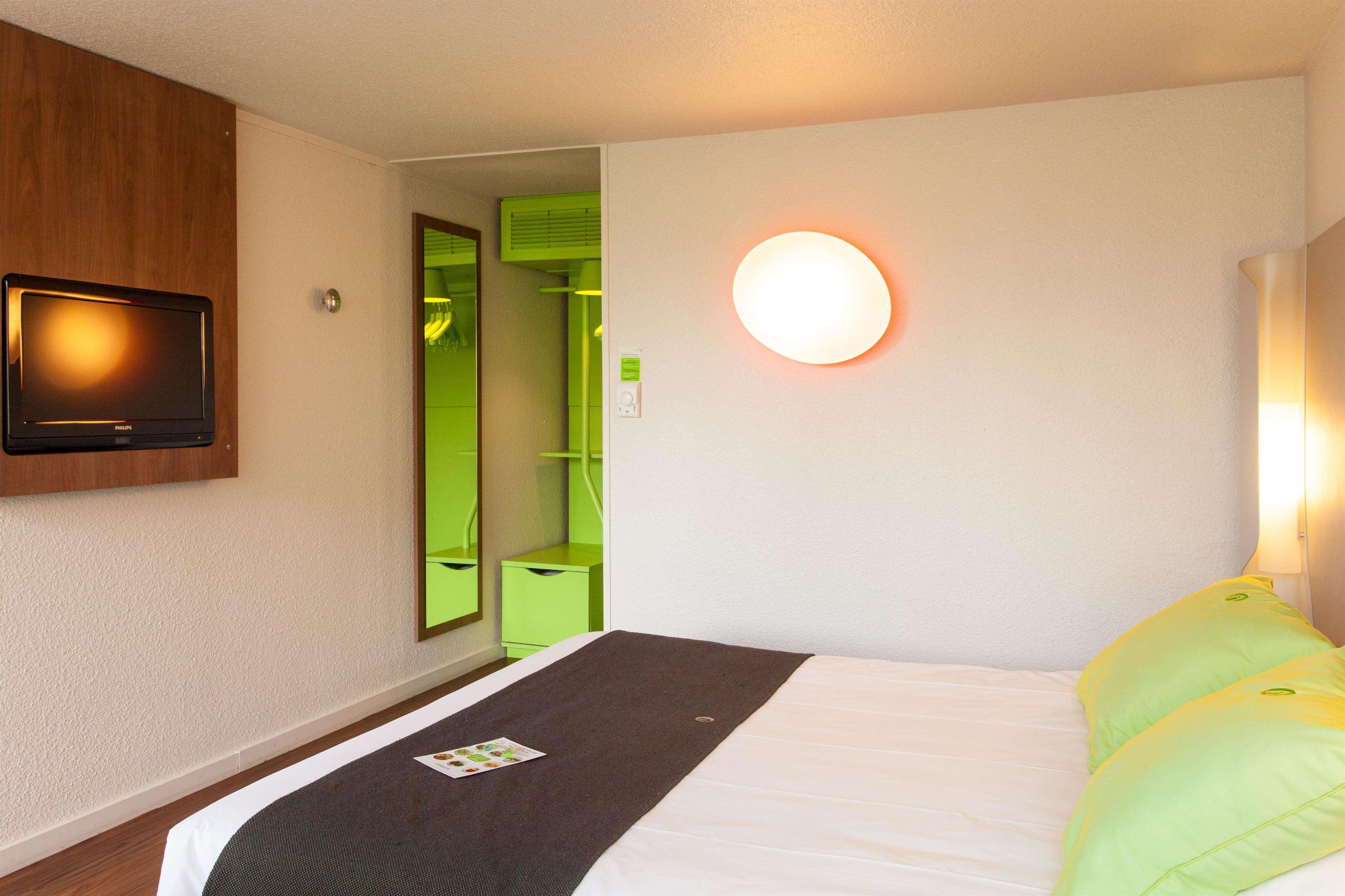 Campanile Poitiers Hotel Екстериор снимка