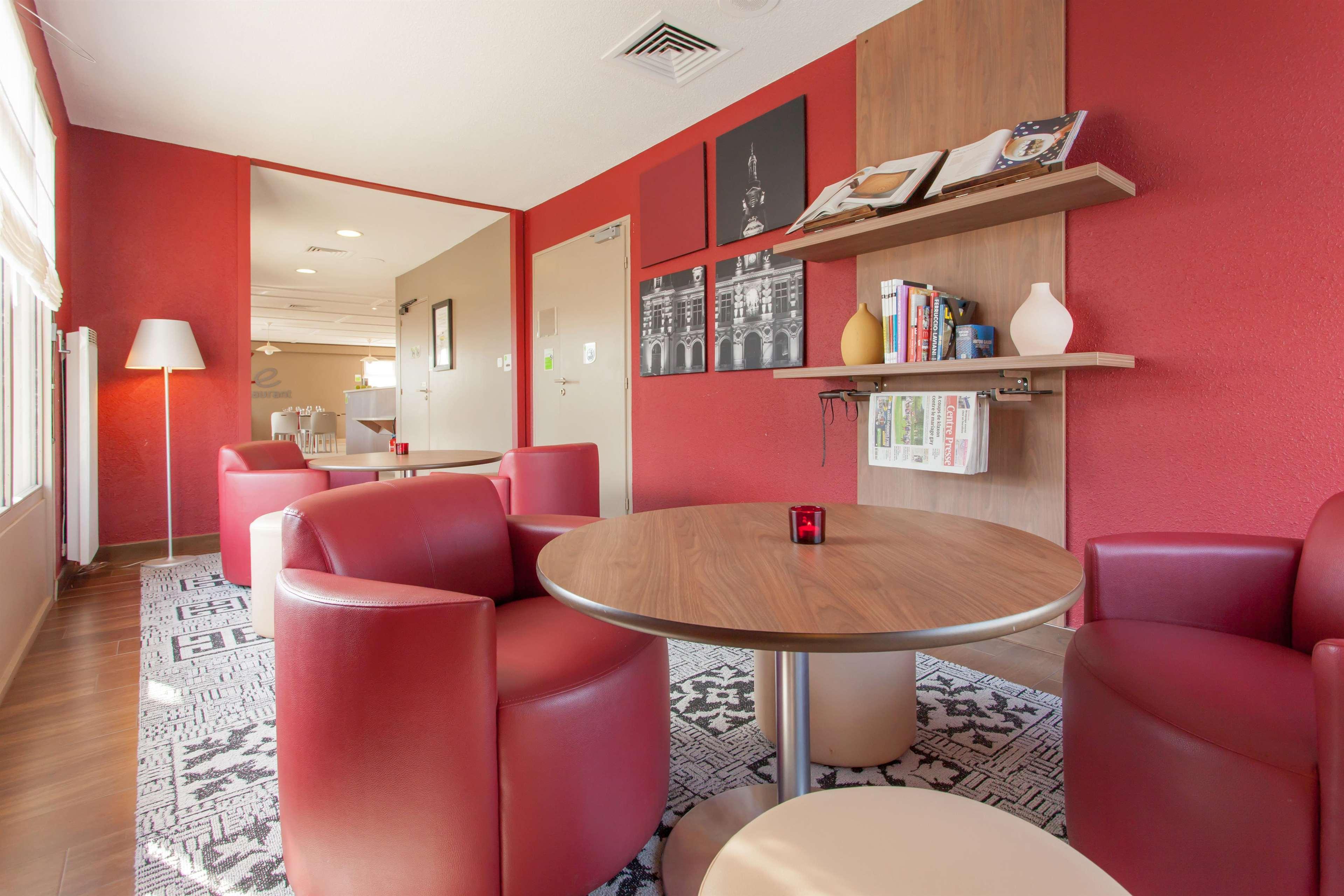 Campanile Poitiers Hotel Екстериор снимка