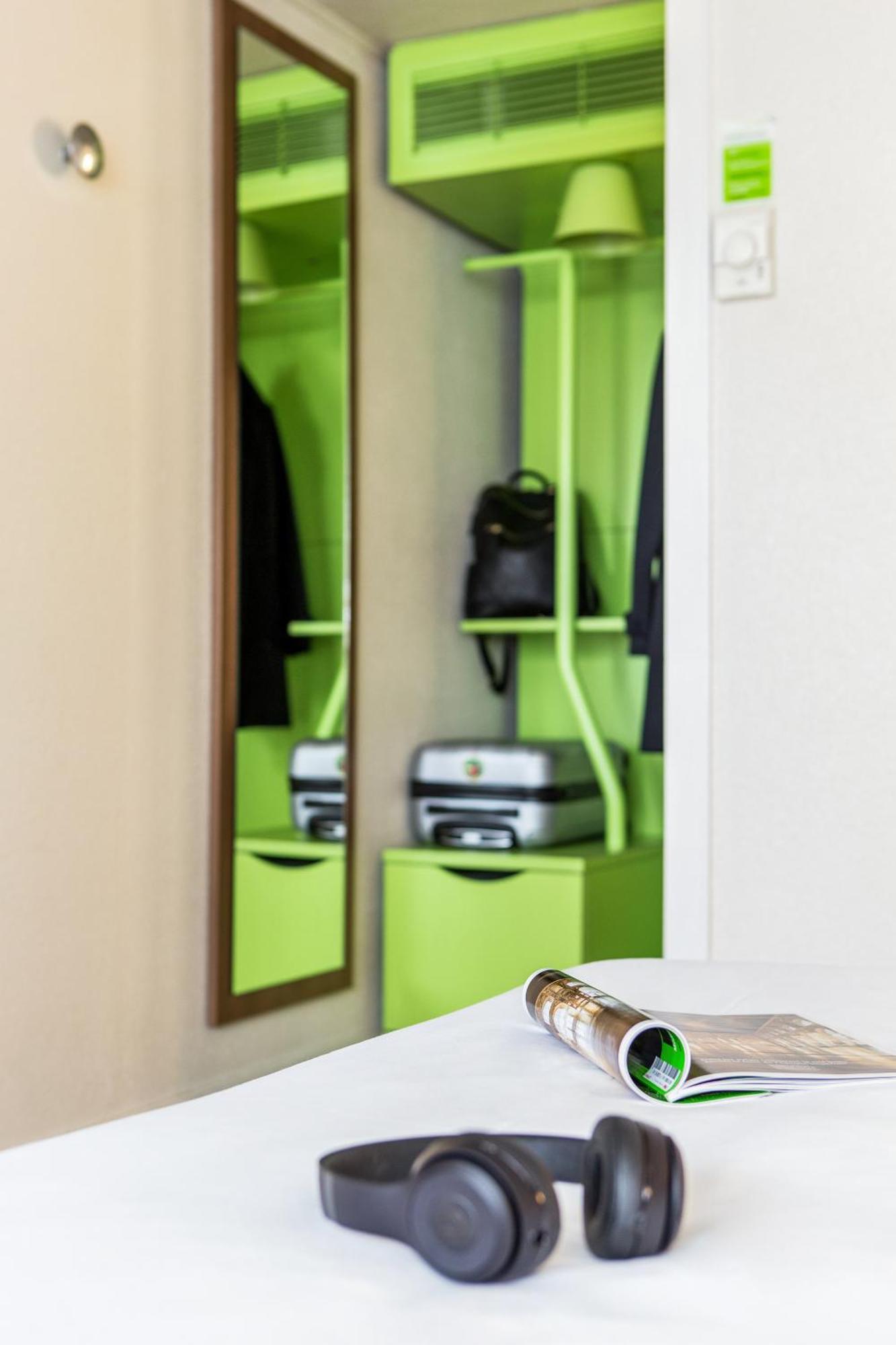 Campanile Poitiers Hotel Екстериор снимка